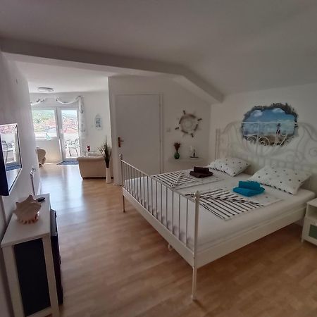 Seny&Siky Apartment Crikvenica Exterior foto